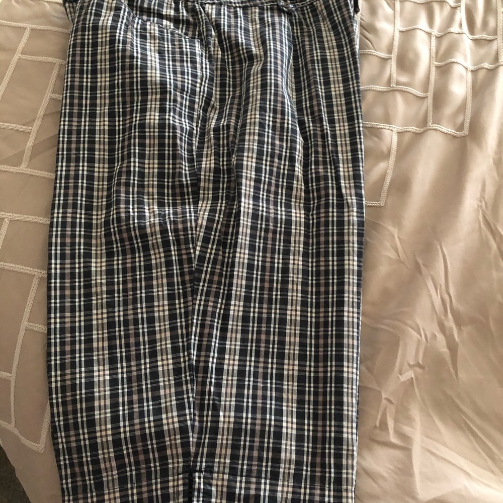 Printed Capris. - Picture 2 of 4